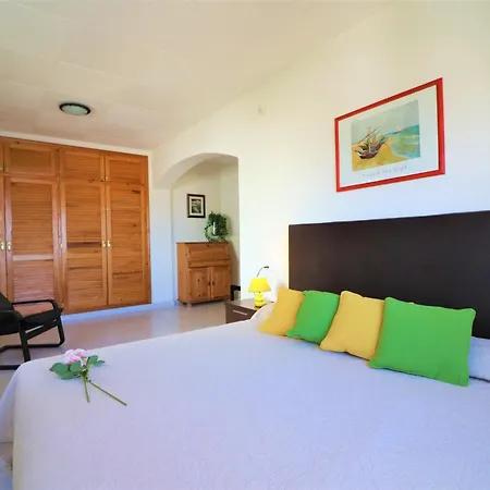 Antoni Canals 54 - Montillot Tatil Evi Roses